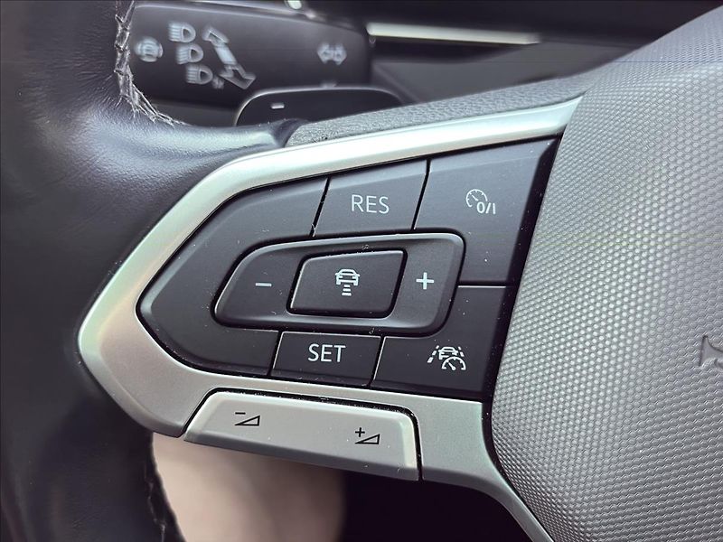 Volkswagen Passat 2,0 TDi DSG DPH  Webasto,Kamer - fotka 25 z 50