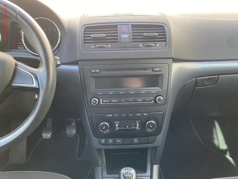 Škoda Yeti (2014) 1.4 TSi, Adventure, bixen, - fotka 12 z 17