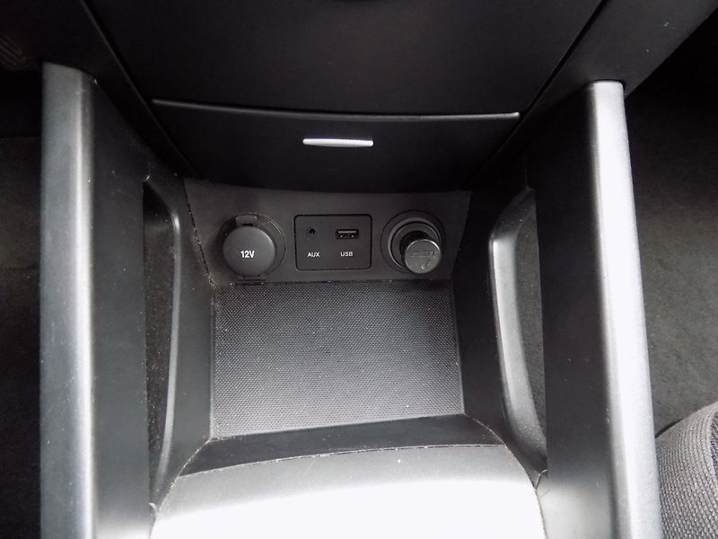 Kia Ceed (2012) 1.6GDi/2.Maj.ČR/Klimatizace/ - fotka 32 z 34
