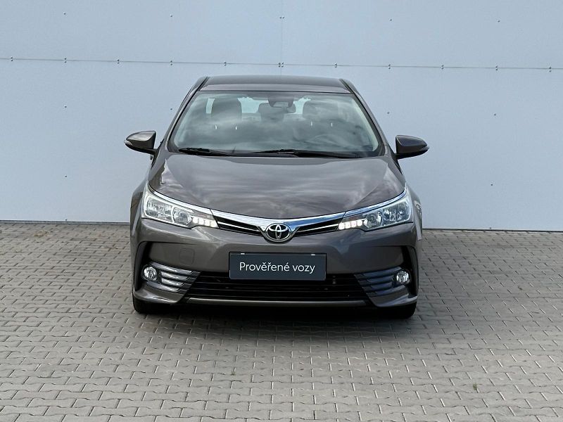 Toyota Corolla 1.6 VVT-i Active LED TREND+ - fotka 4 z 28