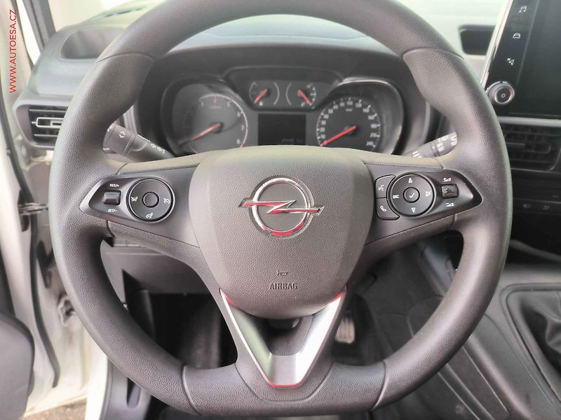 Opel Combo (2022) 1.5CDTi L2 DÍLNA, AC, park. - fotka 17 z 22