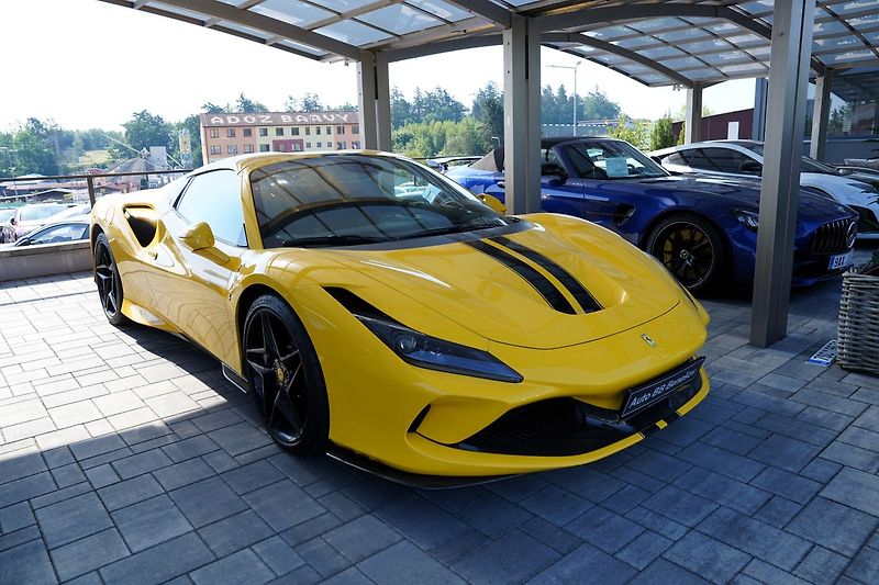 Ferrari F8 Spider/6500km/720 PS - fotka 5 z 11