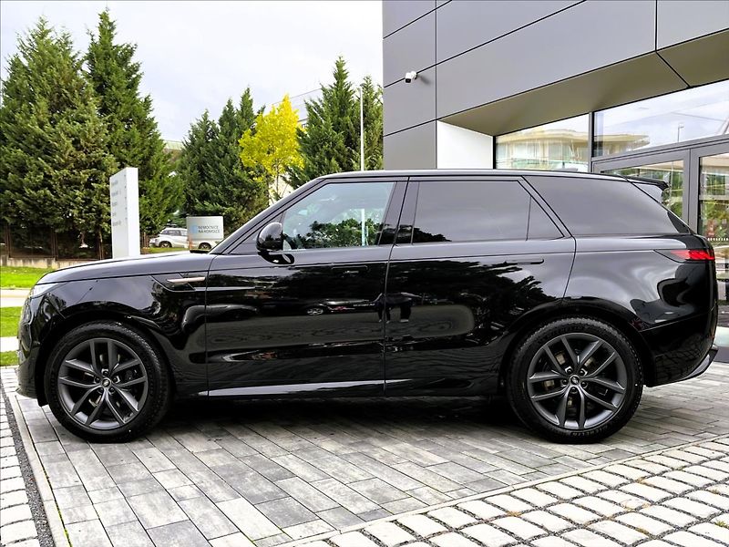 Land Rover Range Rover Sport 3,0 D250 DYNAMIC SE - fotka 2 z 30