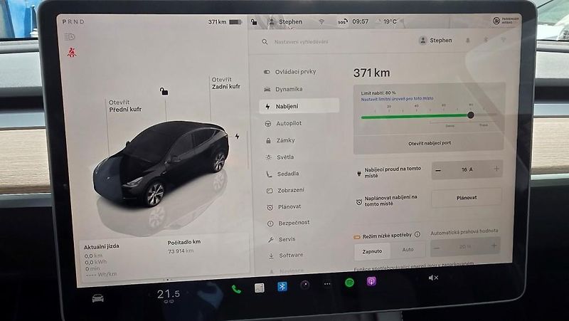 Tesla Model Y (2023) Long Range AWD DE SoH 92,9% - fotka 22 z 36