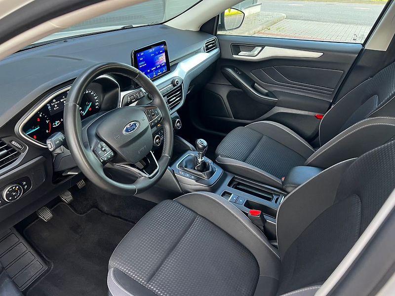 Ford Focus (2021) 1.5TDCi TITANIUM  88kW - fotka 14 z 49