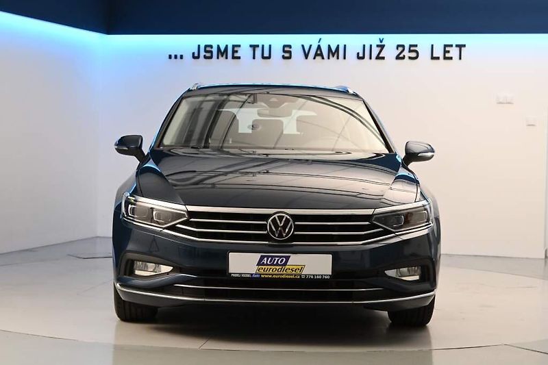 Volkswagen Passat (2022) 2.0 ELEGANCE LED MATRIX ACC Ta - fotka 3 z 32