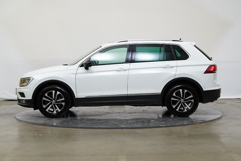 Volkswagen Tiguan - fotka 3 z 27