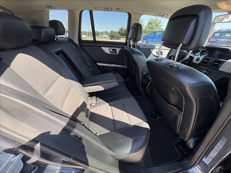 Mercedes-Benz GLK 2,2 220CDI AT,4M,Offroad paket - fotka 27 z 33