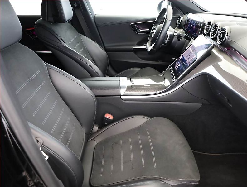 Mercedes-Benz Třídy C (2022) C 220 d - fotka 7 z 21