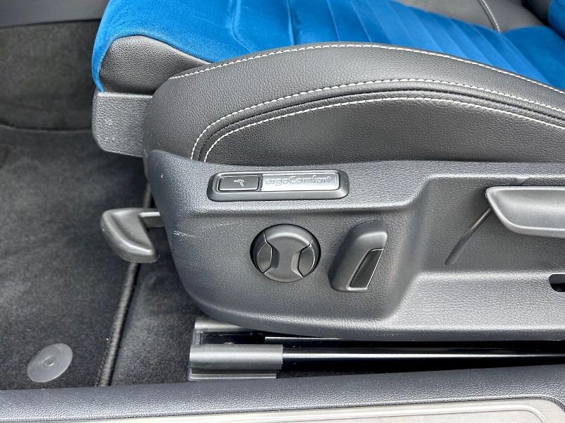 Volkswagen Passat (2022) 2.0 TSI 140kW DSG Elegance - fotka 7 z 35
