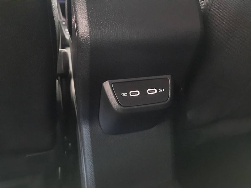 Volkswagen Taigo (2022) R-Line 1.5 TSI (110kW/150k) DS - fotka 21 z 25