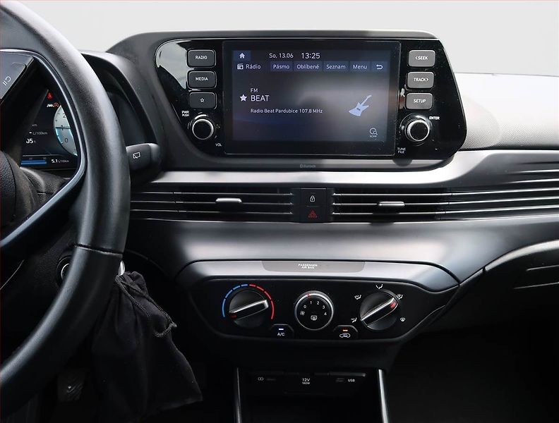 Hyundai Bayon (2022) 1.0 T-GDI, ČR,1.maj - fotka 12 z 18
