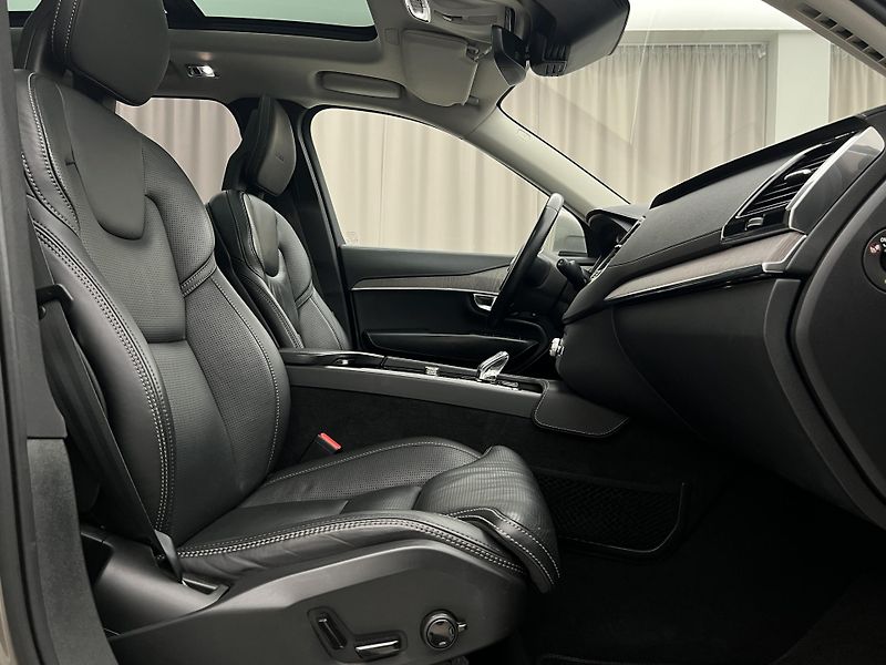 Volvo XC90 B5 AWD INSCRIPTION 7 MÍST - fotka 20 z 49