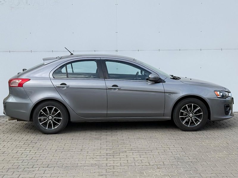 Mitsubishi Lancer 1.6i 86kW LPG - fotka 8 z 28