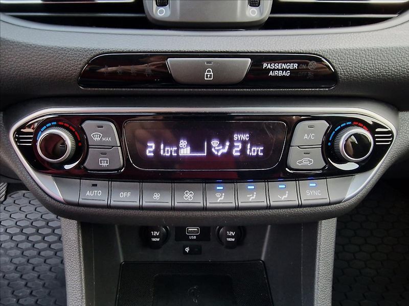Hyundai i30 1.0 T-GDI Smart Kombi,ČR,1Maj - fotka 29 z 50