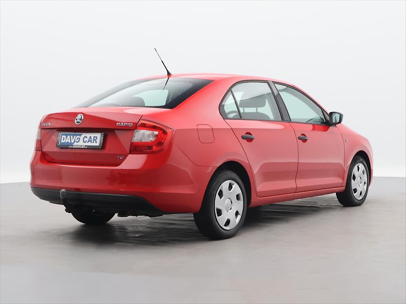Škoda Rapid 1,2 TSI Klima Tažné CZ 1.Maj - fotka 7 z 25