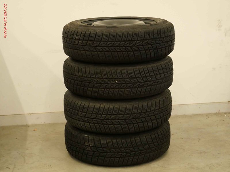 Fiat Punto (2010) 1.2i, 2.maj,ČR, AC - fotka 18 z 18