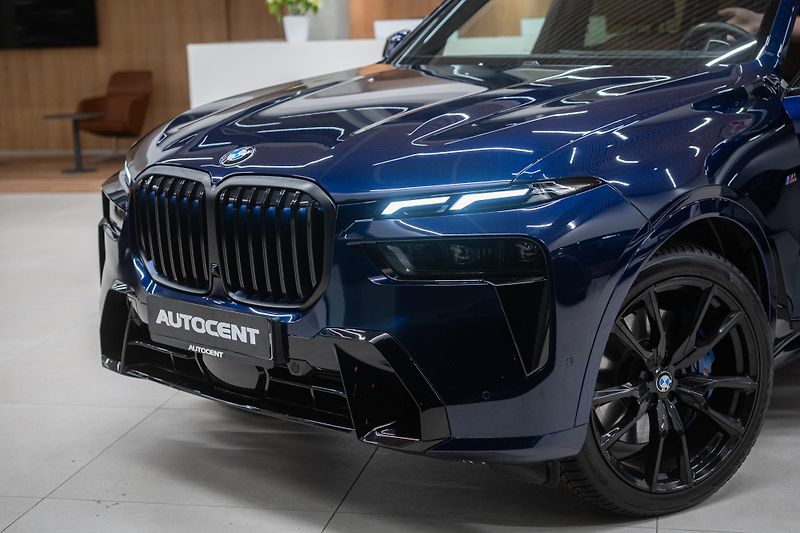 BMW X7 (2024) 40d M-SPORT MASÁŽ NEZÁVISLÉ TZ - fotka 2 z 67