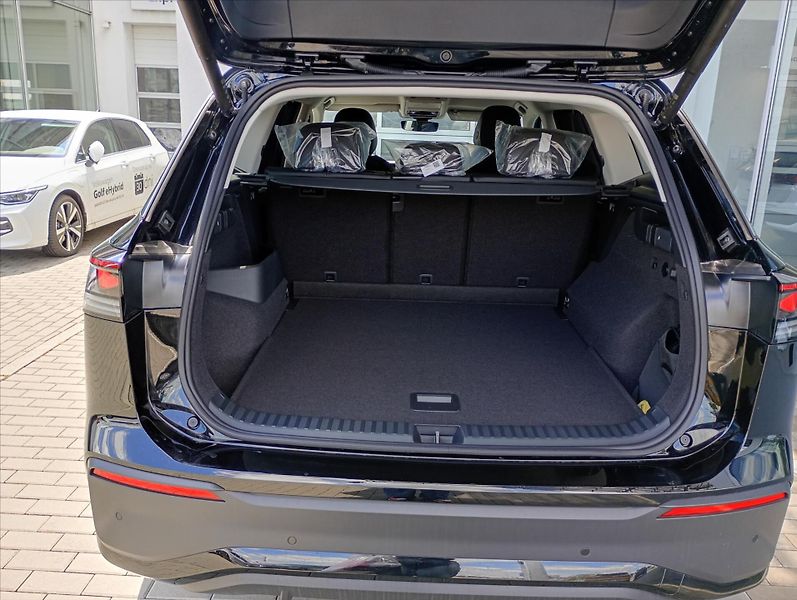 Volkswagen Tayron (2025) 1,5 eTSI 110 kW mHEV  People - fotka 10 z 17