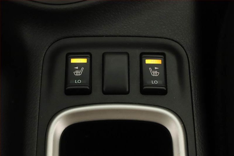 Nissan Navara (2021) 2.3 dCi - fotka 16 z 24