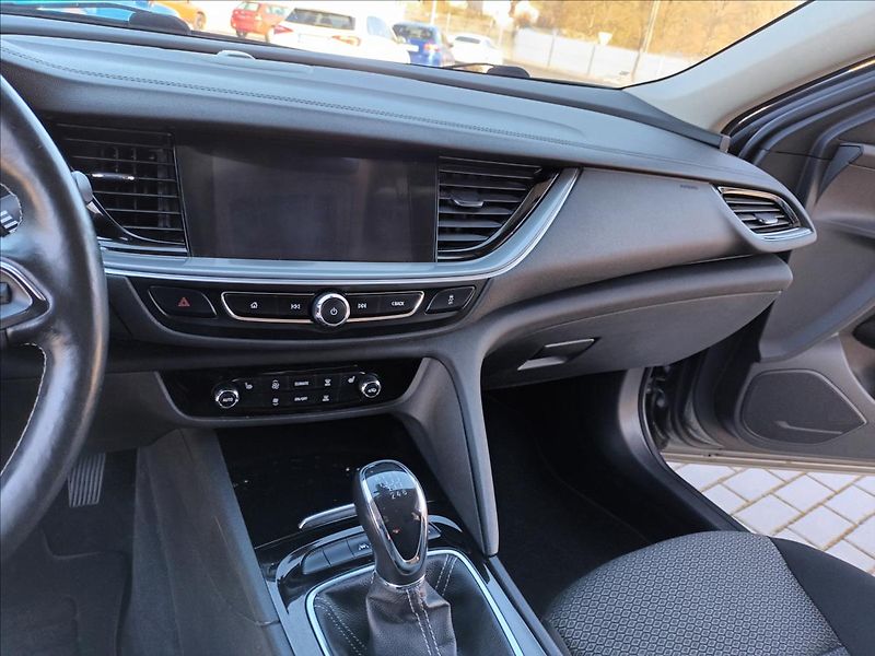 Opel Insignia 1,6 CDTI,81KW,SERVIS,LED,NAVI, - fotka 13 z 44
