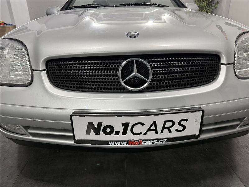 Mercedes-Benz SLK 2,0   200 15.000KM RARITA TOP - fotka 25 z 29