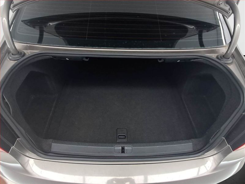Volkswagen Passat (2011) Comfortline 1.4 TSI - fotka 14 z 18