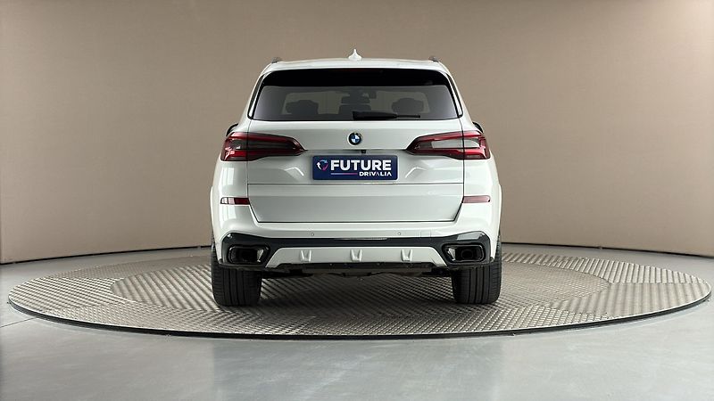 BMW X5 30d AUT xDrive M-paket - fotka 5 z 29
