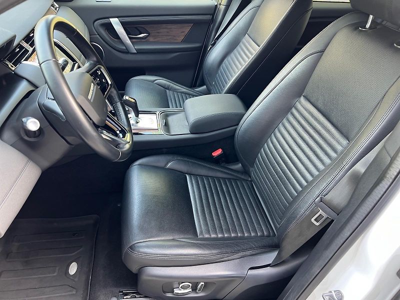 Land Rover Discovery Sport (2021) 2.0 Si4 183kW 4X4 CZ DPH  - fotka 9 z 25