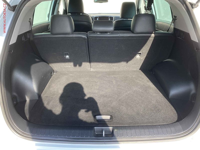 Kia Sportage (2017) 1.6 GDi, Spirit, navi - fotka 7 z 19
