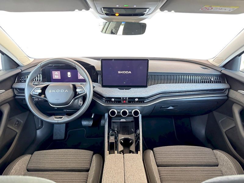 Škoda Superb (2025) Selection 2.0 TDI / 110 kW DSG - fotka 5 z 31