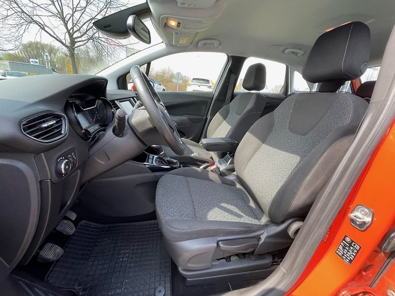 Opel Crossland X Enjoy 1,2 MT5, ČR, 1. maj - fotka 11 z 31