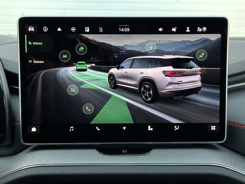 Škoda Kodiaq RS 265PS 2.0TSi 4x4 DSG Matrix - fotka 35 z 50