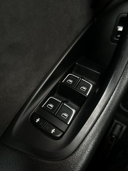 Audi A6 3.0TDI 200kW Quattro S-Line TZ - fotka 20 z 27