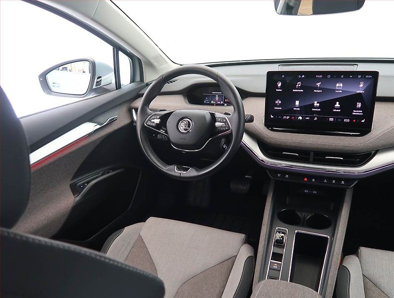 Škoda Enyaq (2021) 60 (62 kWh), SoH 93% - fotka 7 z 30