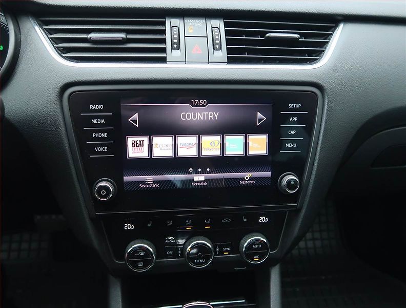 Škoda Octavia (2018) Style 1.6 TDI, Automat, ČR - fotka 12 z 16