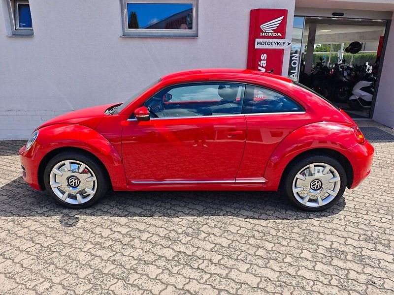 Volkswagen Beetle (2012) 1.2 TSI Design ČR 94.300km DPH - fotka 33 z 34