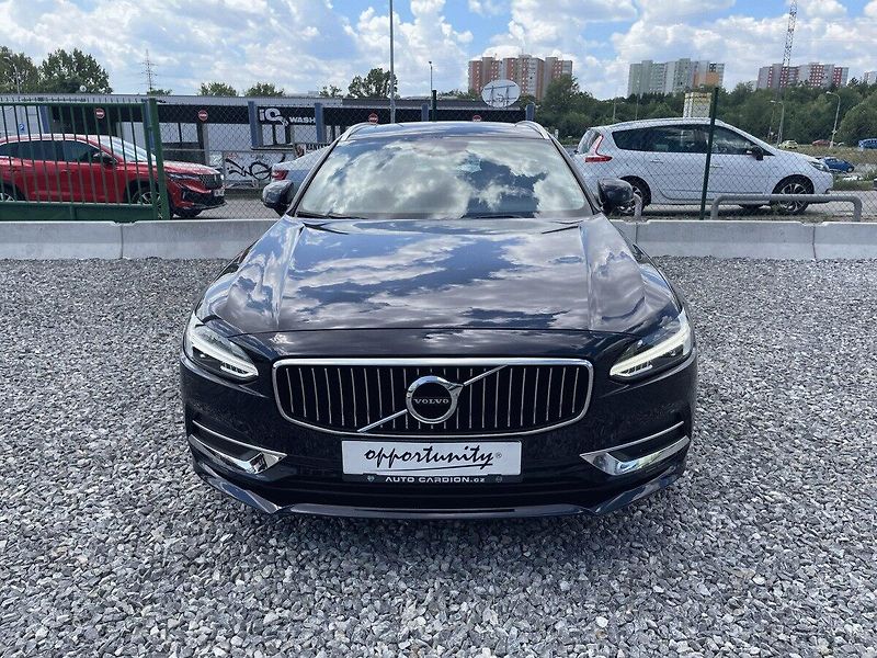 Volvo V90 (2016) 2.0 T5,187kW,Inscription,DPH - fotka 2 z 51