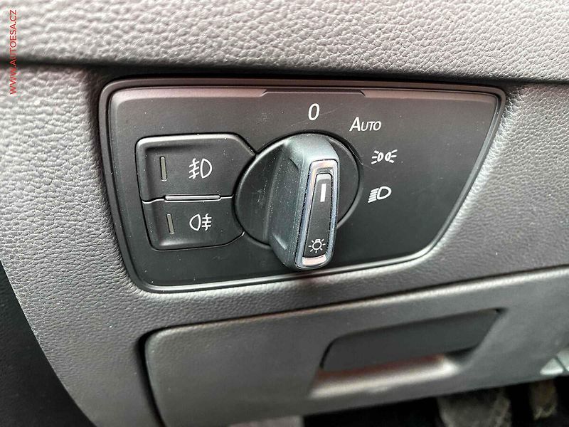 Volkswagen Passat (2020) 1.6 TDi, Elegance, DSG, LED - fotka 15 z 17