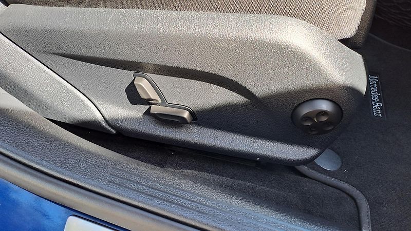 Mercedes-Benz Třídy C C160 Break Automat NAVI - fotka 9 z 32