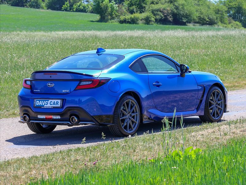 Subaru BRZ 2,4 168kW Limited Sti CZ - fotka 7 z 39