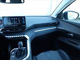 Peugeot 3008 (2022) Allure Pack 1.2 PureTech - náhled 8