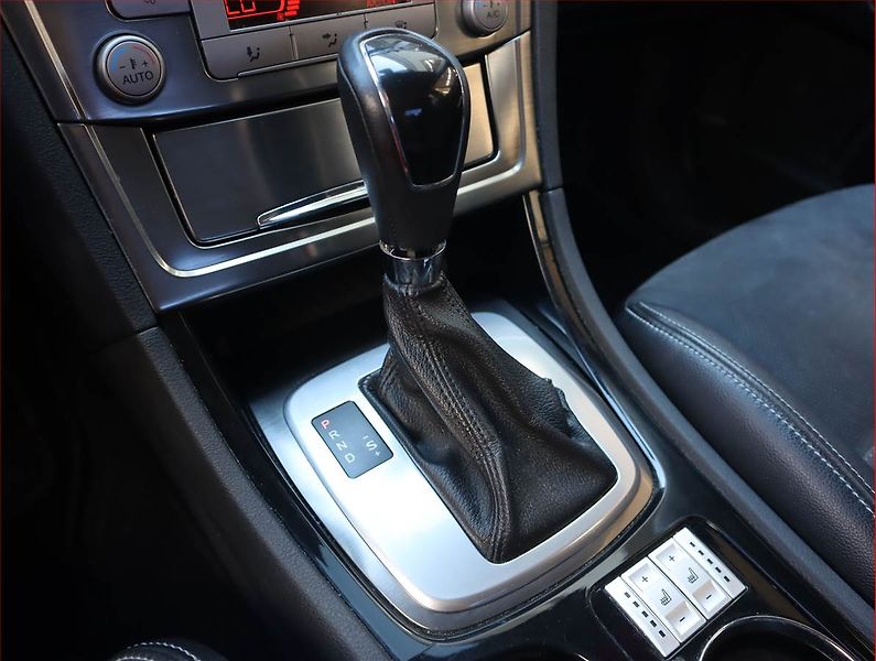 Ford Mondeo (2008) Titanium 2.3 i, Automat - fotka 13 z 18