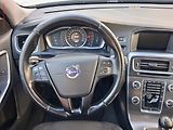 Volvo V60 (2014) 2.0 D3, AC, navi, park.asist - náhled 11