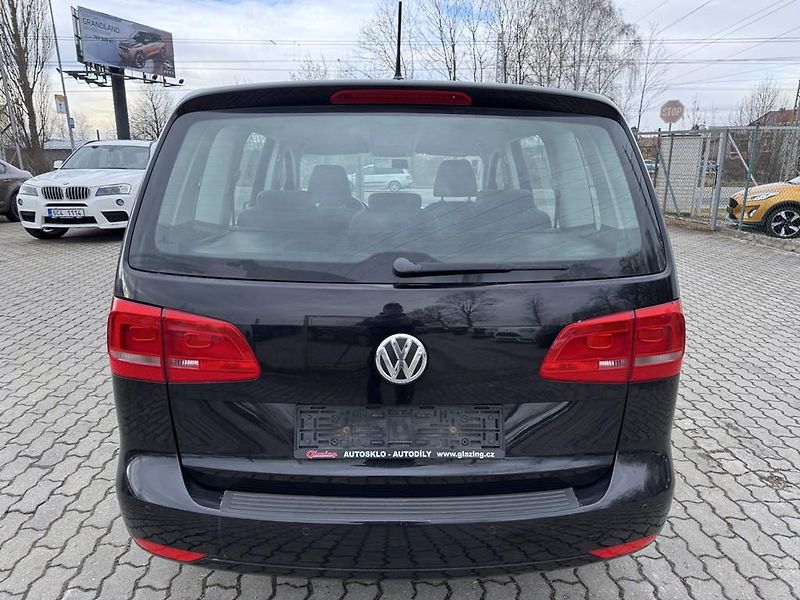 Volkswagen Touran 1.6 TDI 77 kW servisní knížka - fotka 4 z 20