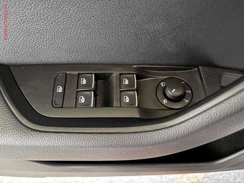 Škoda Superb (2016) 1.8TSi, ČR, Style, bixen - fotka 12 z 18
