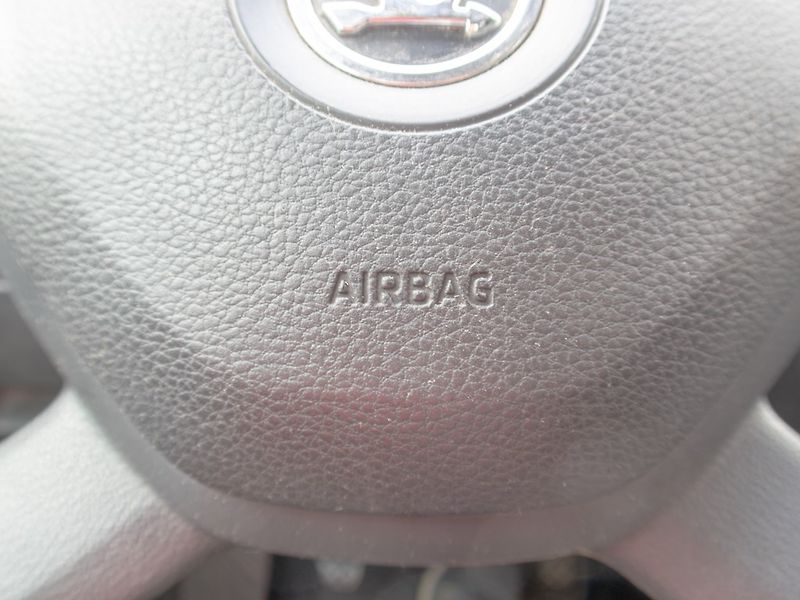 Škoda Octavia (2015) ČR 1.6TDI 66KW – PO SERVISU - fotka 22 z 37