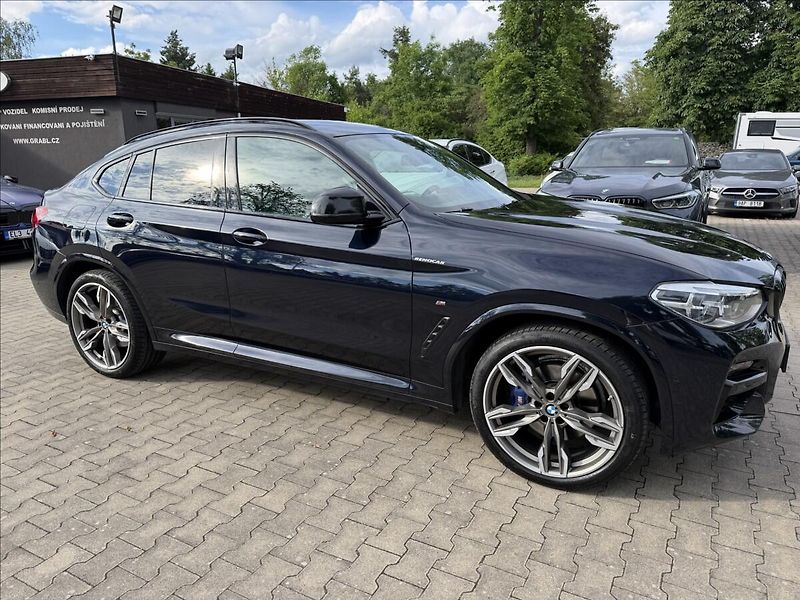 BMW X4 M40d xDrive - fotka 4 z 33