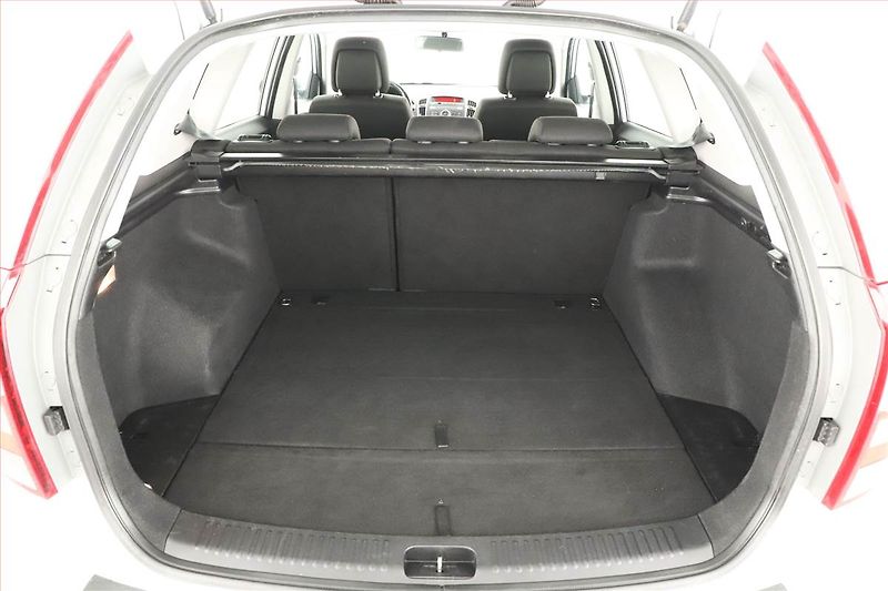 Kia Ceed (2011) 1.6 CRDi, Serv.kniha, po STK - fotka 15 z 16