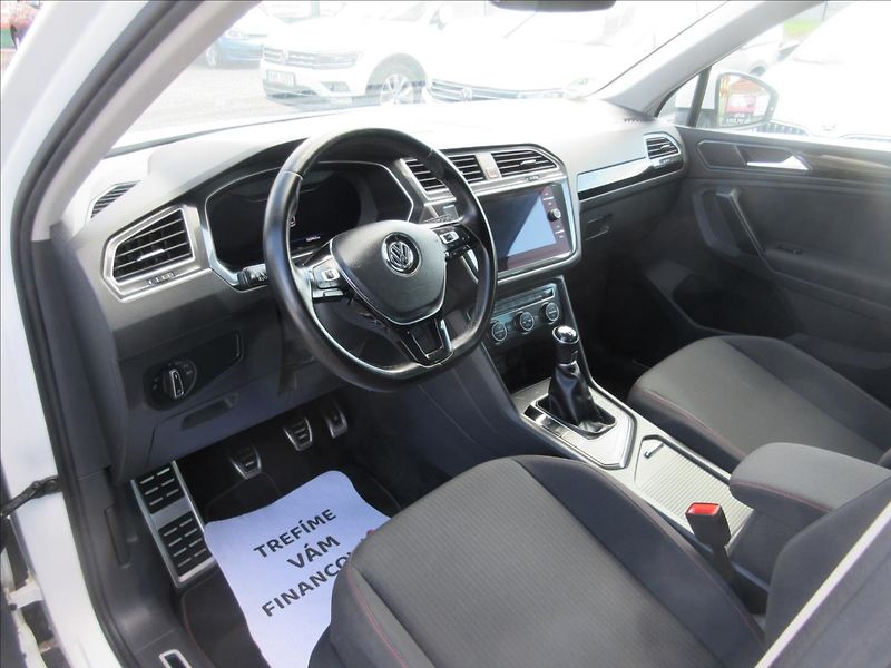Volkswagen Tiguan 1,4 TSI Edice Sound - fotka 6 z 15